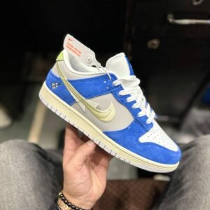 SB Dunks Street Wear Blue Gardenia Sneakers