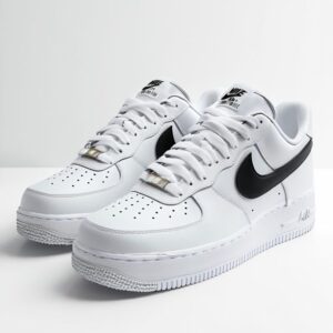 NIKE AIRFORCE 07 BLACK SWOOSH